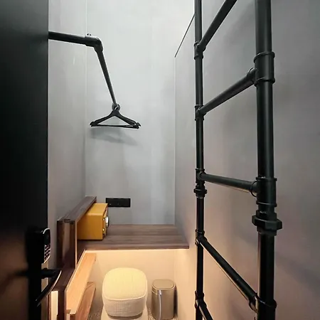The Hyve Capsule Hostel Amsterdam Room photo