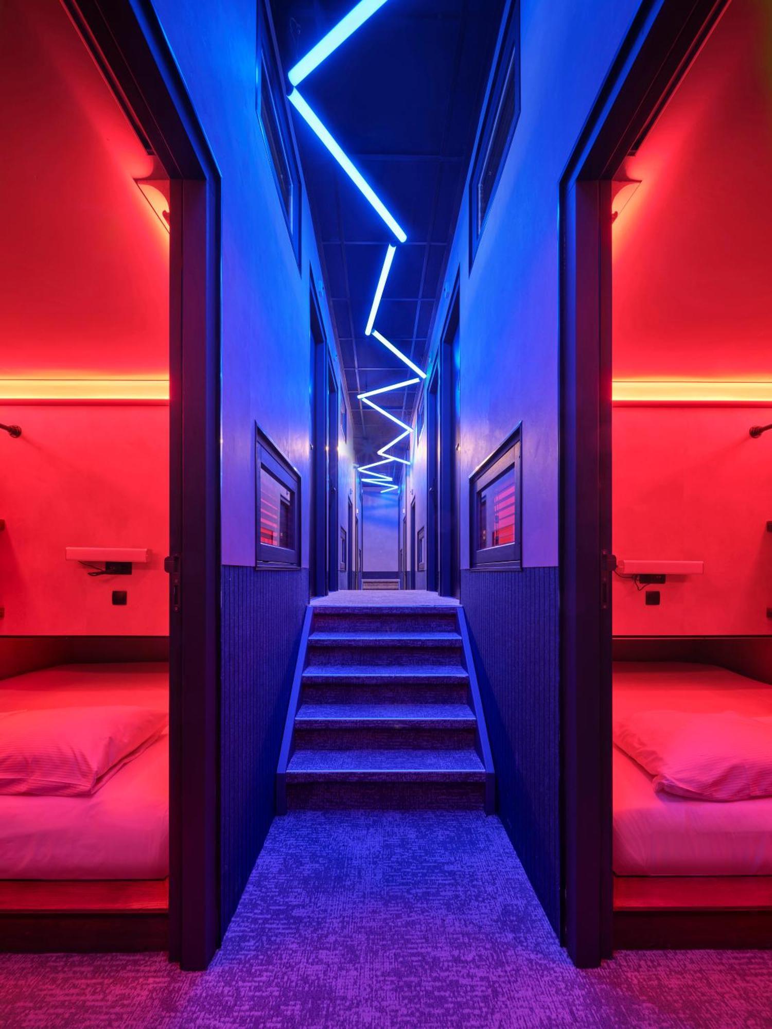 The Hyve Capsule Capsulehotel