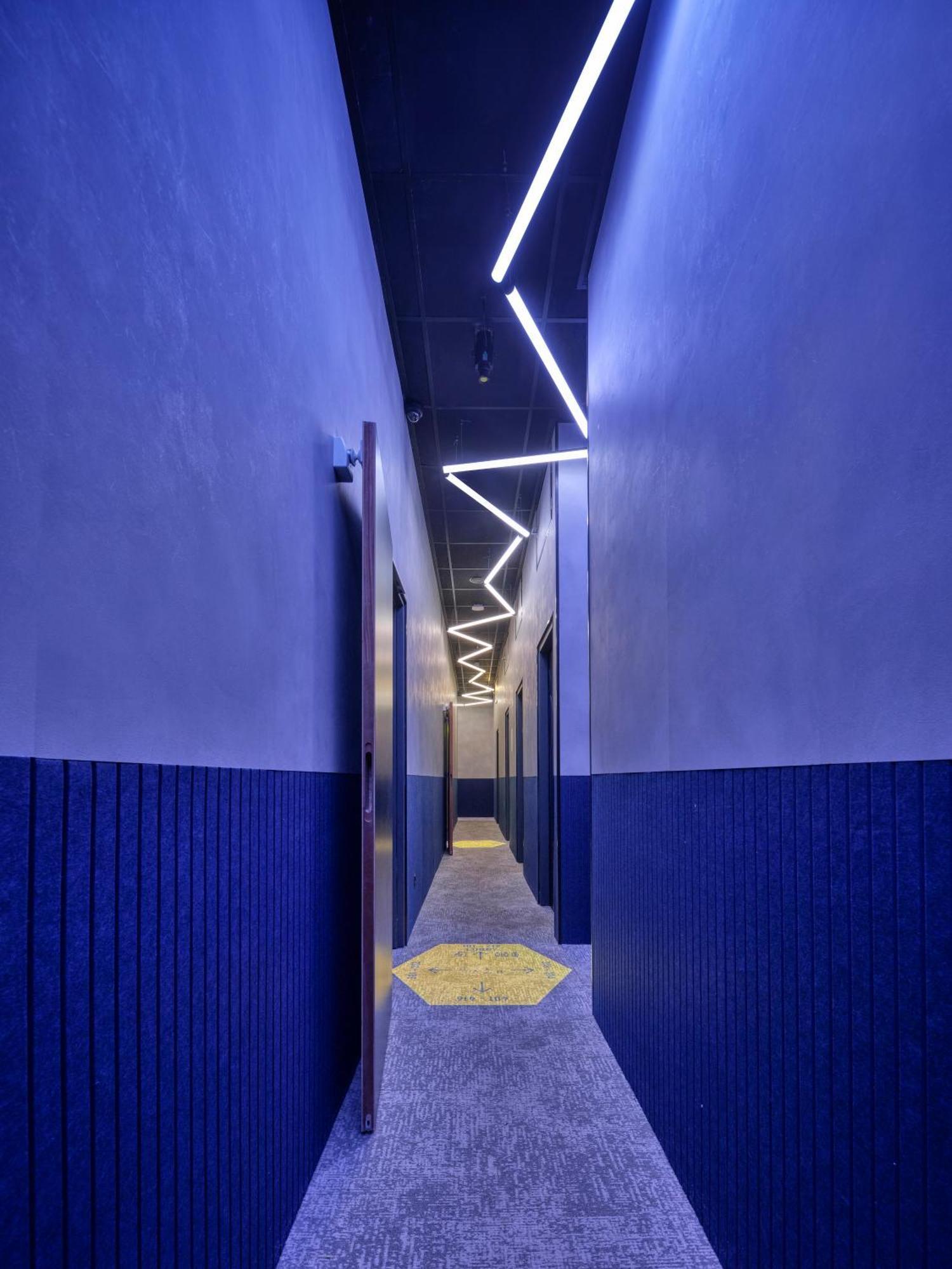 The Hyve Capsule Amsterdam